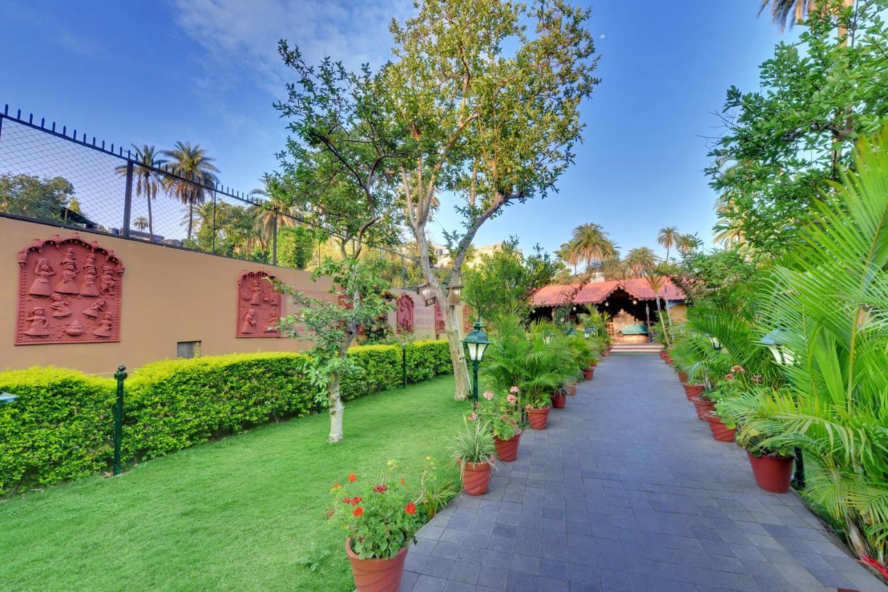 Chacha Inn The Garden Retreat Mount Abu Exterior foto