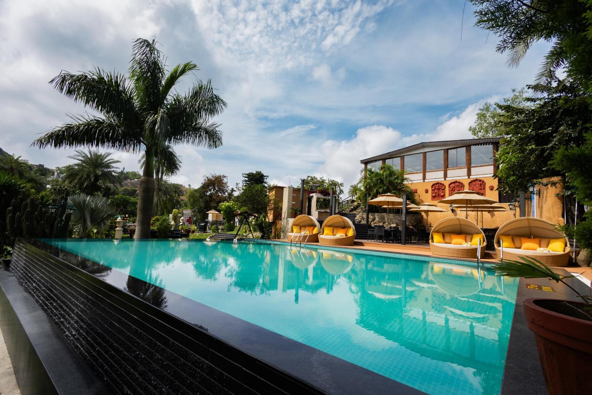 Chacha Inn The Garden Retreat Mount Abu Exterior foto